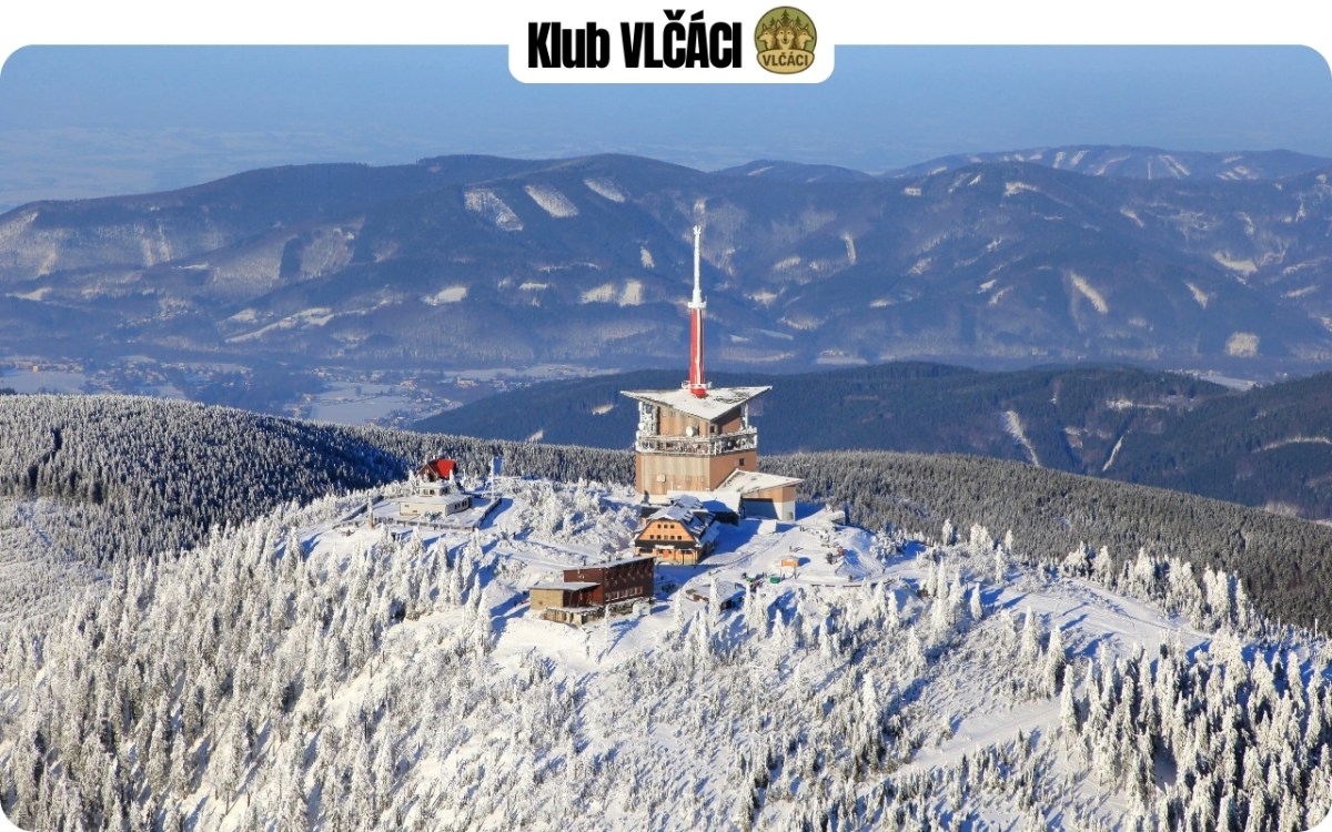 VLČÁCI zvou na tradiční Silvestrovský výšlap na Lysou horu