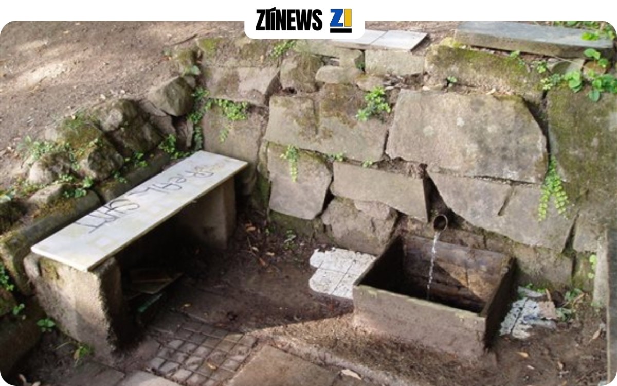 STUDÁNKA v Bělově jen vzpomíná na časy, kdy se z ní dalo pít