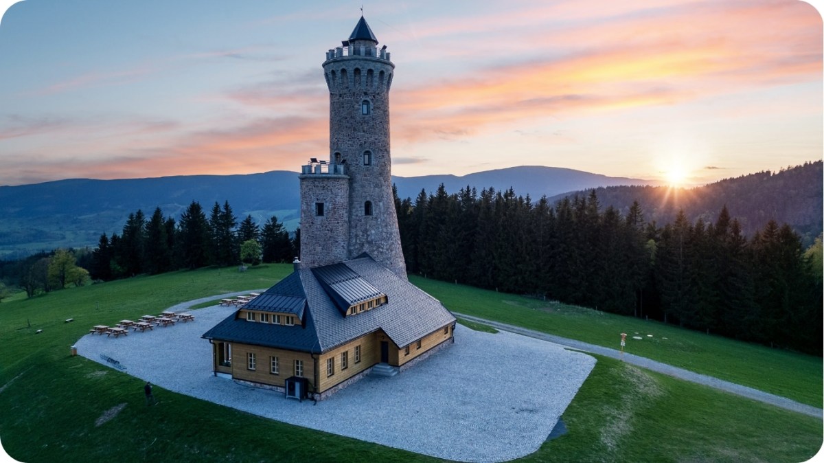 VLČÁCI: Navštivte unikátní rozhlednu DALIMILOVA v Jeseníkách