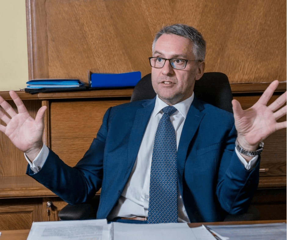 POLITIKA | Populista METNAR fabuluje o kriminalitě cizinců, neuvedl důkazy